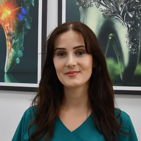 Ass. Dafina Krasniqi, asistente në klinikën dentare në Drenas