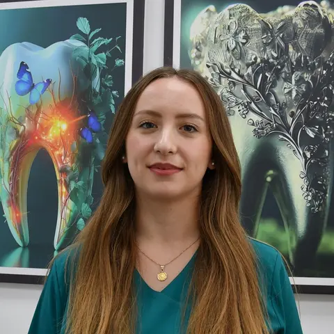 Ass. Naile Spahiu, asistente në klinikën dentare në Drenas